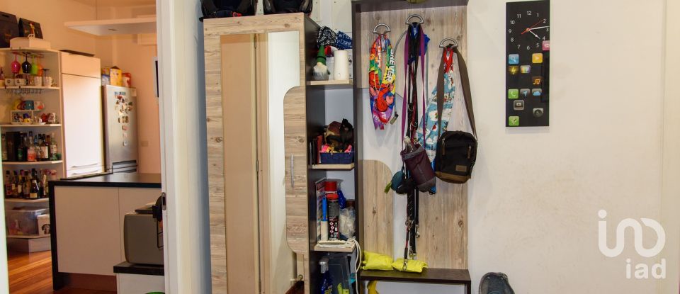 Appartamento 5 locali di 74 m² a Genova (16154)