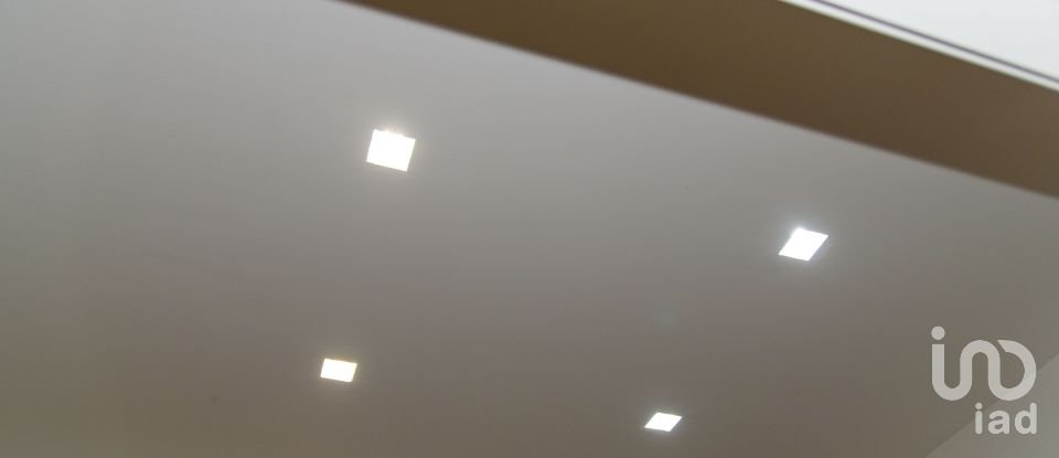 Appartamento 5 locali di 74 m² a Genova (16154)