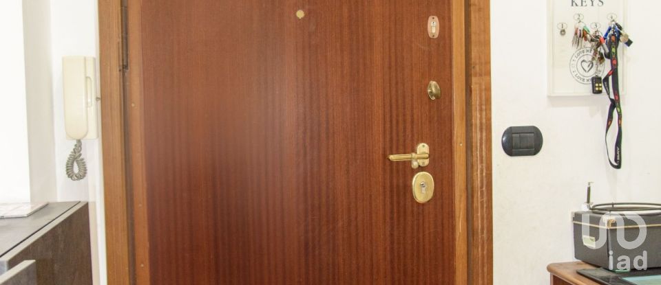 Appartamento 5 locali di 74 m² a Genova (16154)