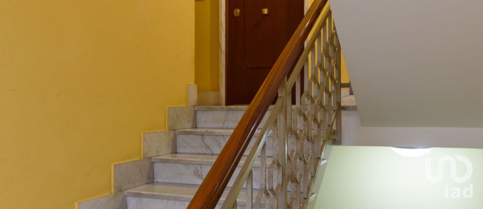 Appartamento 5 locali di 74 m² a Genova (16154)