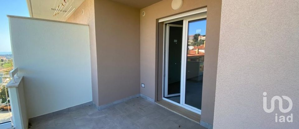 Quadrilocale di 45 m² a Acquaviva Picena (63075)