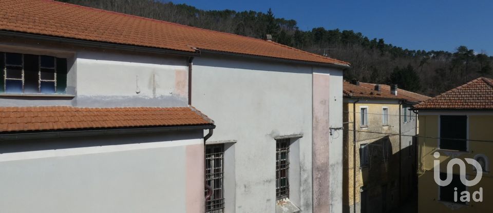 Block of flats in Carro (19012) of 180 m²