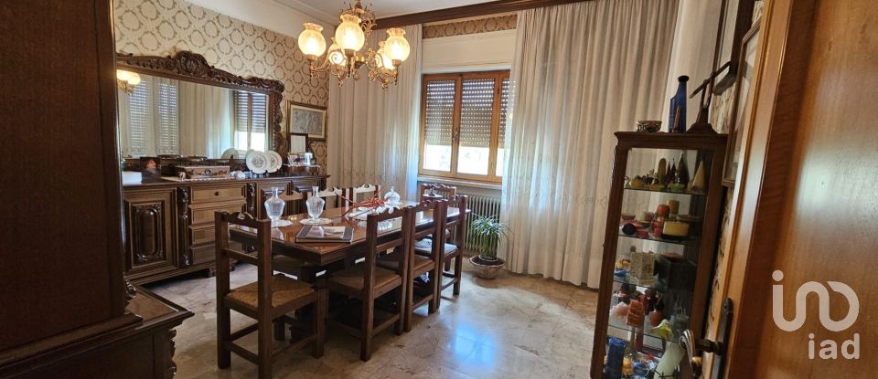 Appartamento 6 locali di 116 m² a Ascoli Piceno (63100)