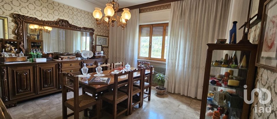 Appartamento 6 locali di 116 m² a Ascoli Piceno (63100)