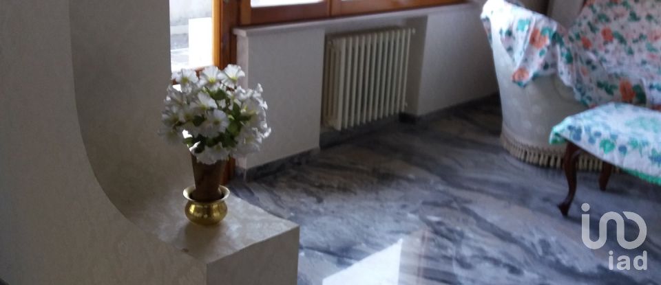 Casa indipendente / Villa 14 locali di 473 m² in Castiglione Messer Raimondo (64034)