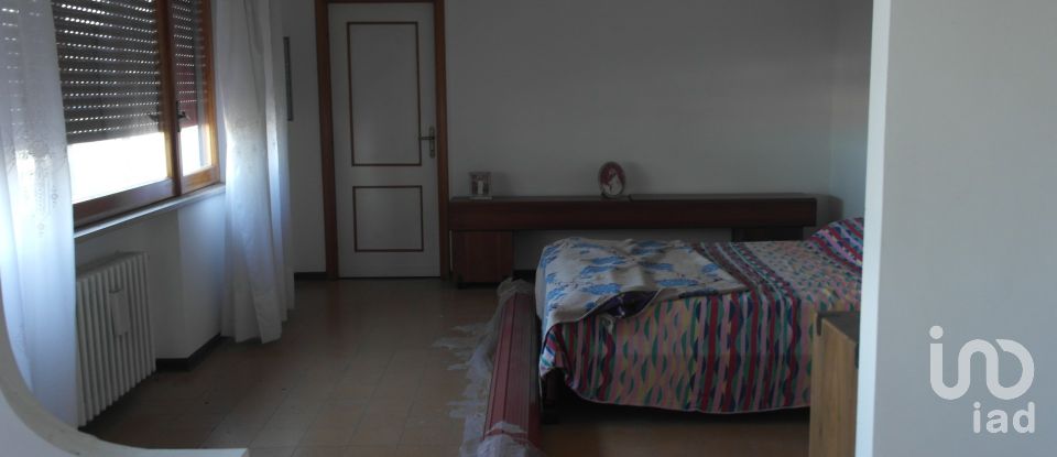 Casa indipendente / Villa 14 locali di 473 m² in Castiglione Messer Raimondo (64034)