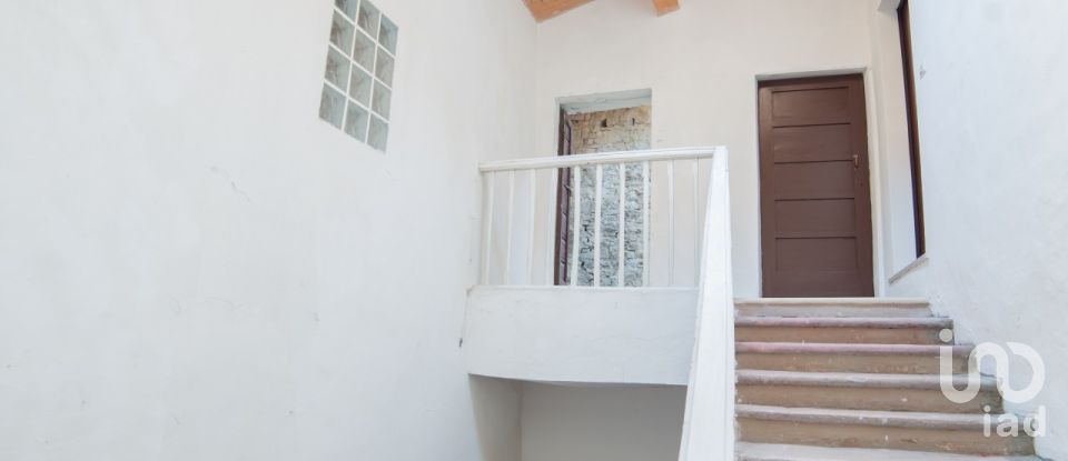 Apartment 0 rooms of 130 m² in Fossombrone (61034)