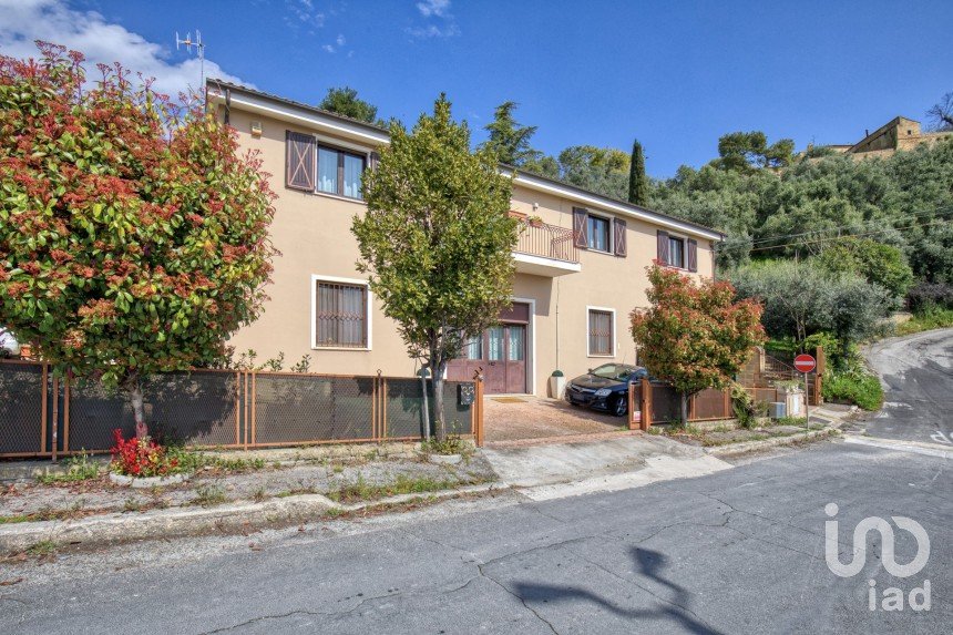 Loft 1 locale di 129 m² a Civitanova Marche (62012)