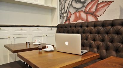 Retail property of 94 m² in Roma (00198)