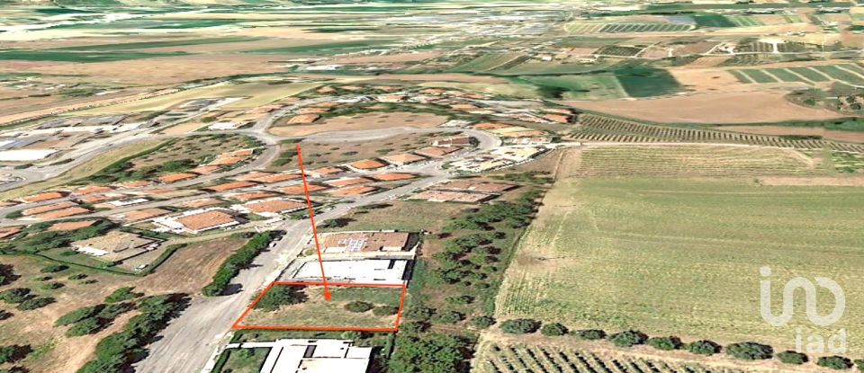 Terreno di 645 m² in Roseto degli Abruzzi (64026)