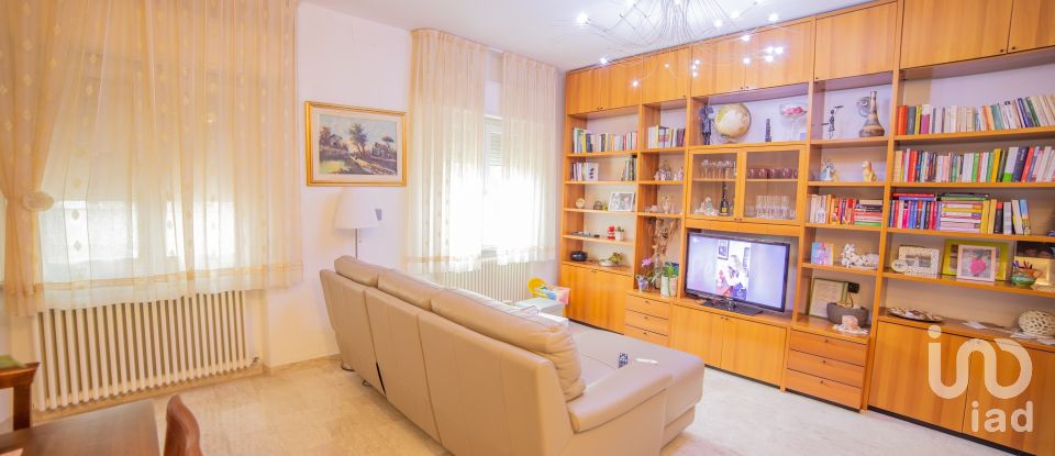 Costruzione di 1.100 m² in Senigallia (60019)