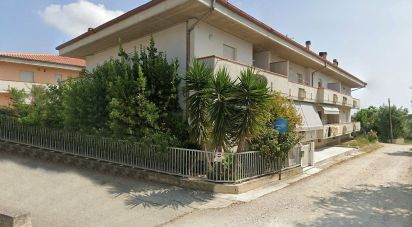 Casa indipendente / Villa 12 locali di 252 m² in Mosciano Sant'Angelo (64023)