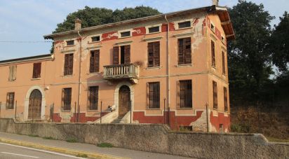 Rustico 13 locali di 551 m² in Goito (46044)