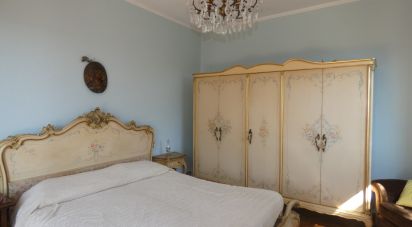 Casale 13 locali di 220 m² in Sesta Godano (19020)