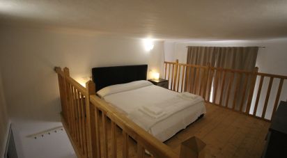 Three-room apartment of 70 m² in Torino (10152)