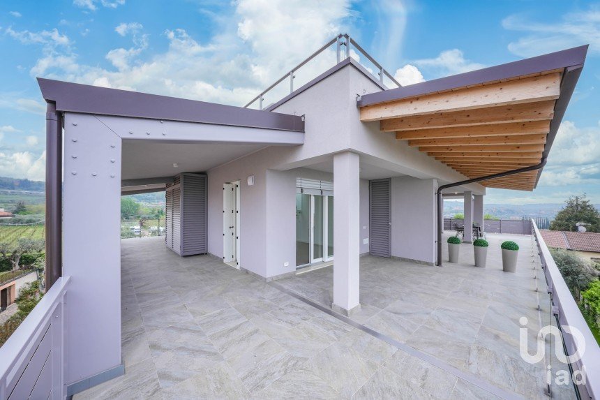 Trilocale di 154 m² a Bardolino (37011)