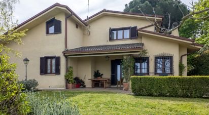 Casale 0 locali di 352 m² in Viterbo (01100)