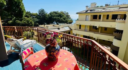 Appartamento 7 locali di 111 m² a Arenzano (16011)