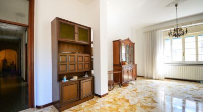 Appartamento 8 locali di 178 m² a Savona (17100)