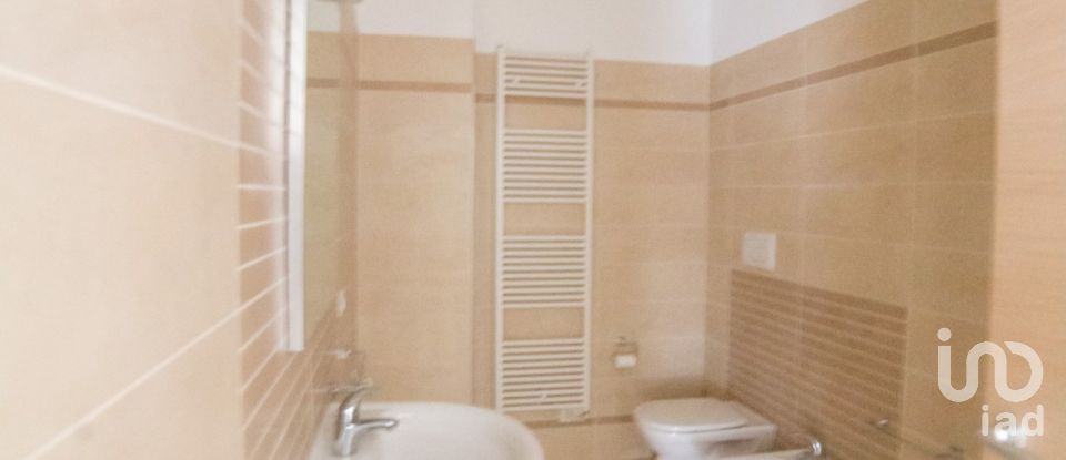 Appartamento 0 locali di 65 m² a Jesi (60035)