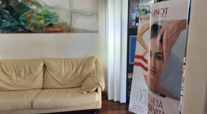 Negozio / locale commerciale di 100 m² in Morrovalle (62010)