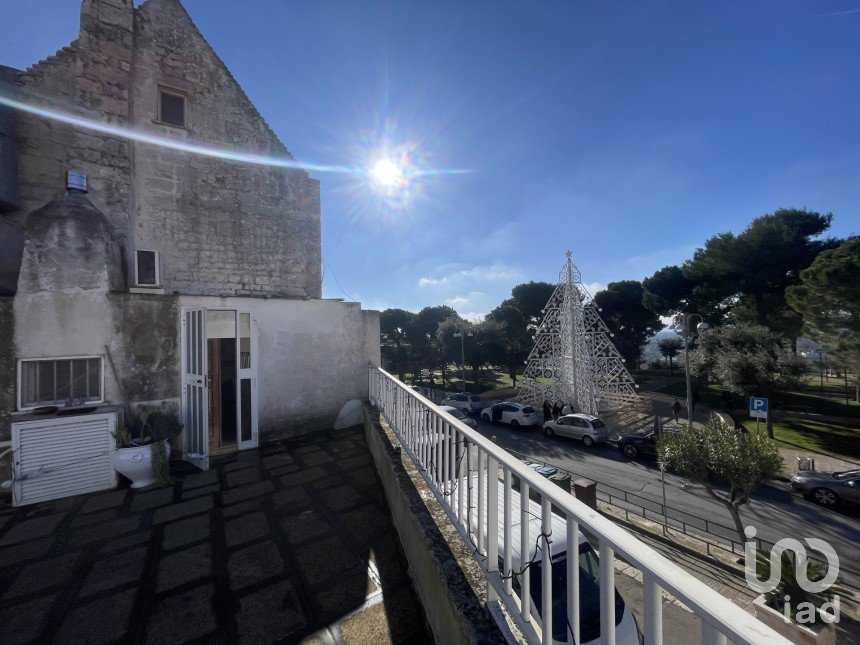 Casa indipendente 3 locali di 73 m² in Cisternino (72014)