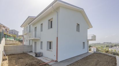 Block of flats 4 rooms of 136 m² in Castelfidardo (60022)