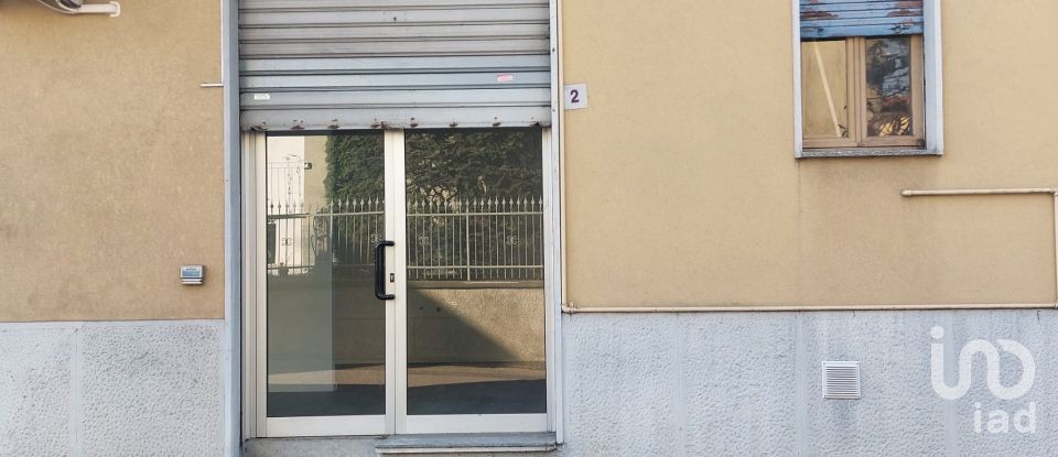 Negozio / locale commerciale di 24 m² in Paderno Dugnano (20037)