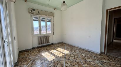 Apartment 6 rooms of 100 m² in Imperia (18100)
