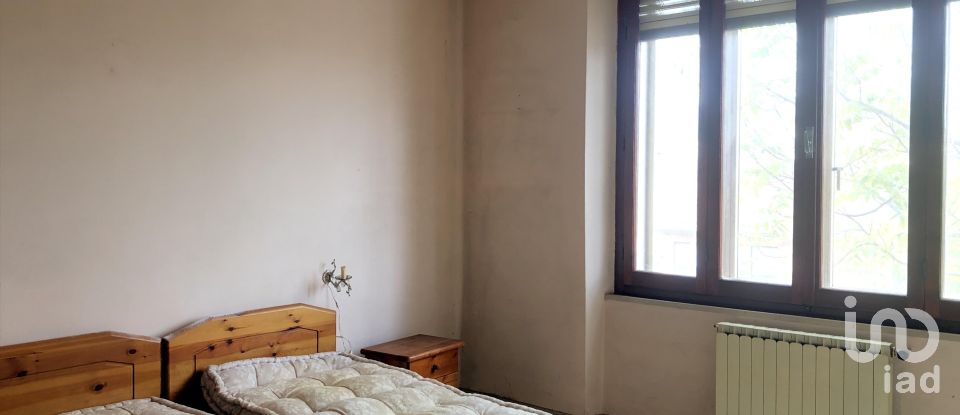 Appartamento 7 locali di 130 m² a Cagli (61043)