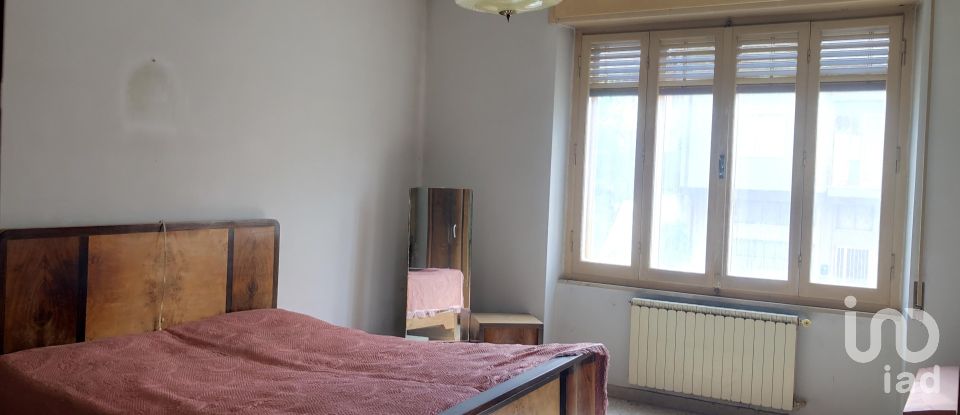 Appartamento 7 locali di 130 m² a Cagli (61043)