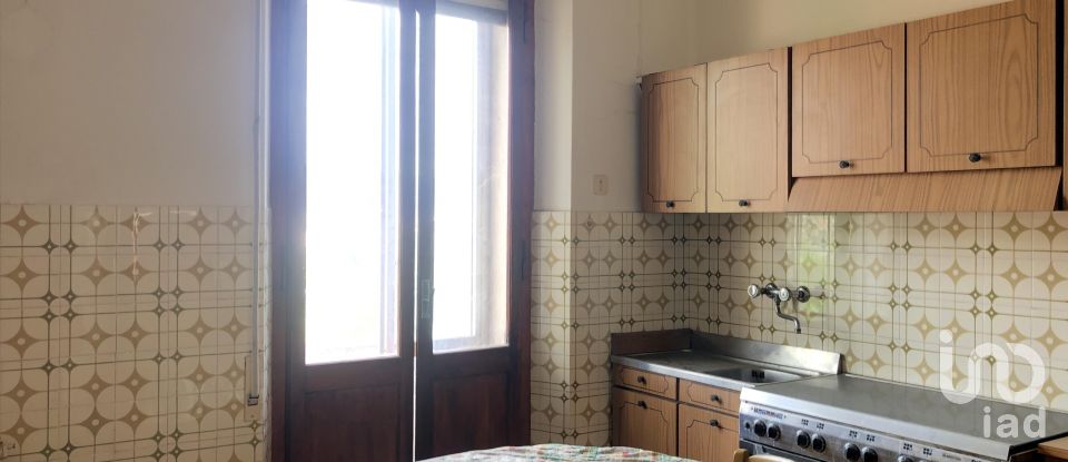 Appartamento 7 locali di 130 m² a Cagli (61043)