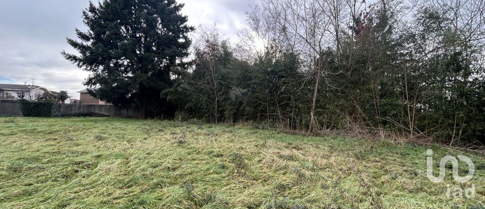 Terreno di 800 m² in Venegono Inferiore (21040)
