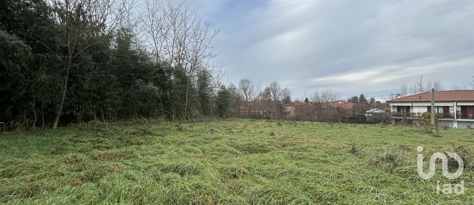 Terreno di 800 m² in Venegono Inferiore (21040)