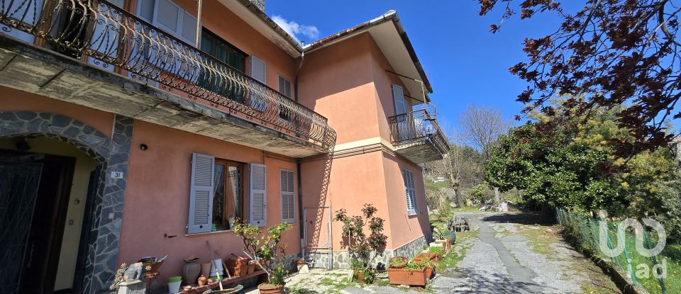 Casa indipendente 20 locali di 550 m² in Genova (16161)