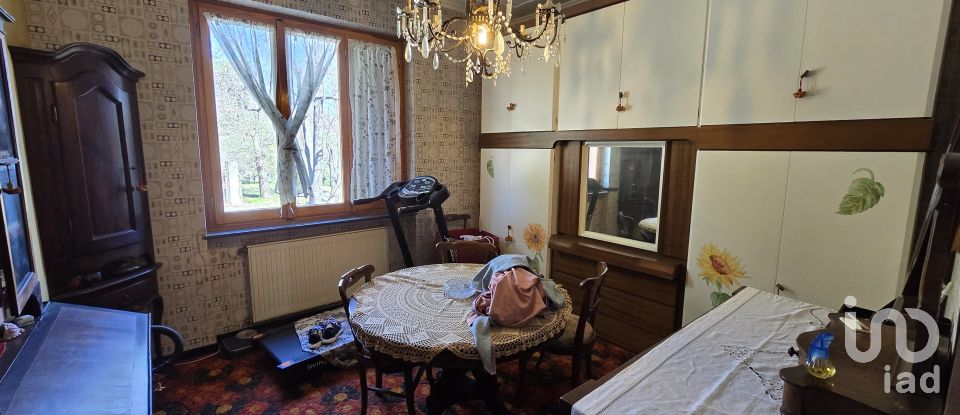 Casa indipendente 20 locali di 550 m² in Genova (16161)