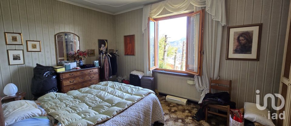 Casa indipendente 20 locali di 550 m² in Genova (16161)