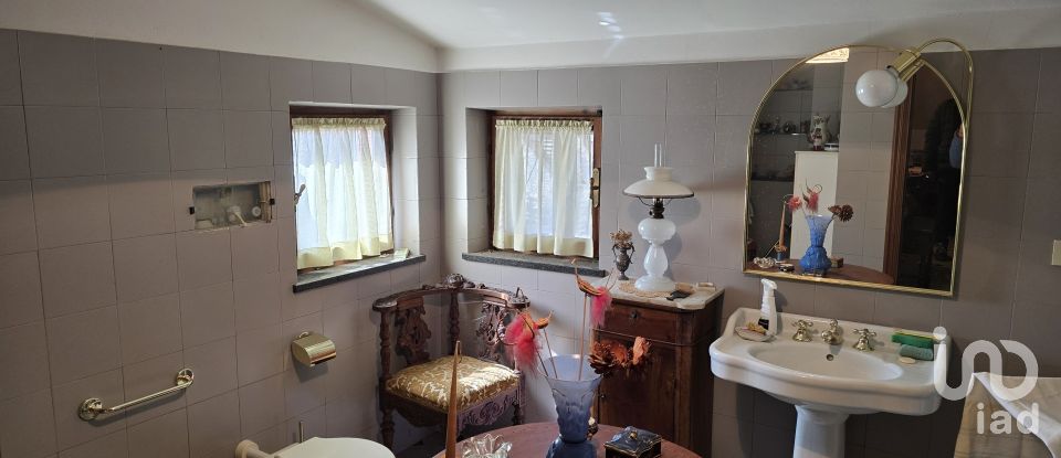 Casa indipendente 20 locali di 550 m² in Genova (16161)