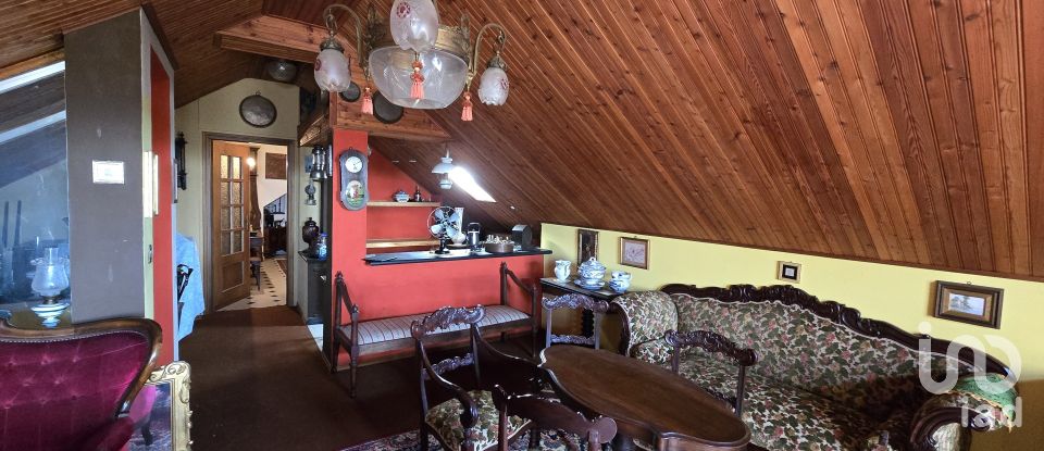 Casa indipendente 20 locali di 550 m² in Genova (16161)