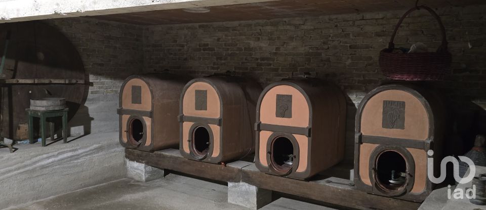 Casa indipendente 20 locali di 550 m² in Genova (16161)