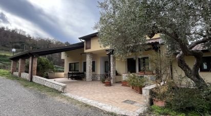 Farm 15 rooms of 400 m² in - (87030)