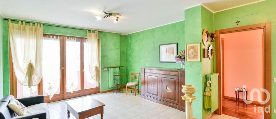 Three-room apartment of 92 m² in Meda (20821)