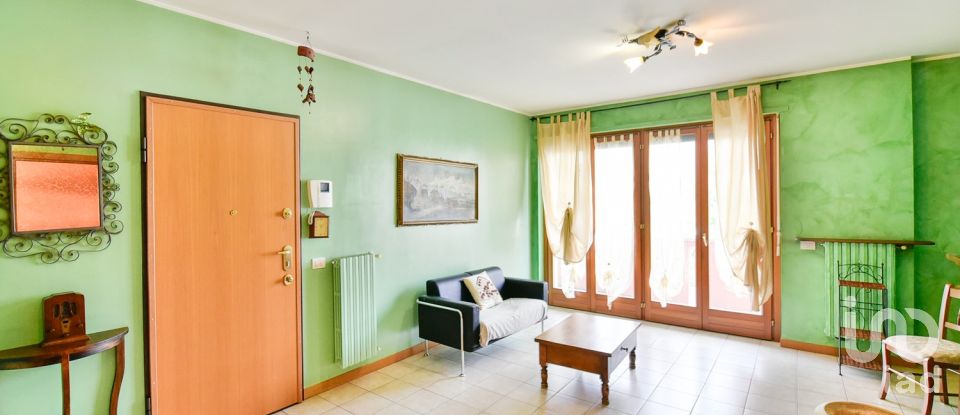 Three-room apartment of 92 m² in Meda (20821)