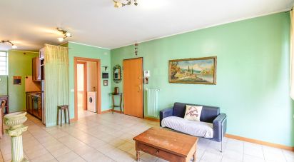 Trilocale di 92 m² a Meda (20821)