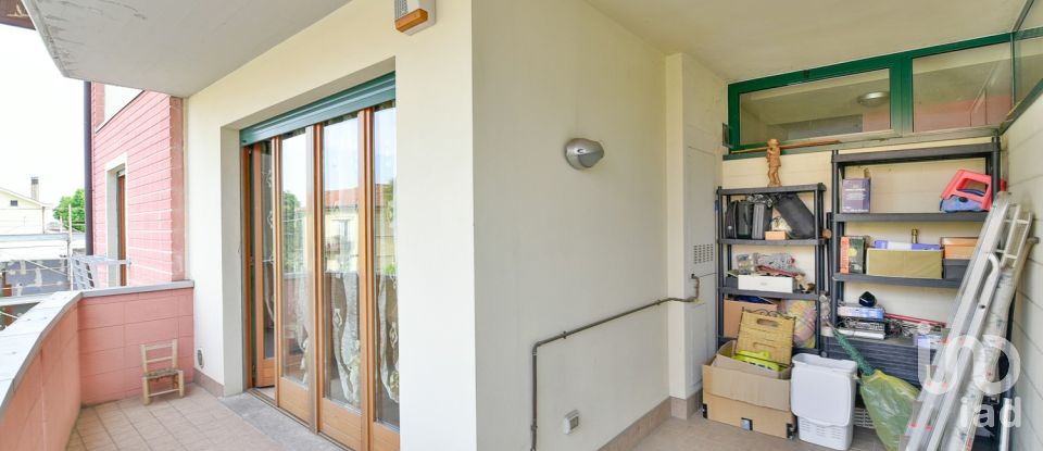 Three-room apartment of 92 m² in Meda (20821)