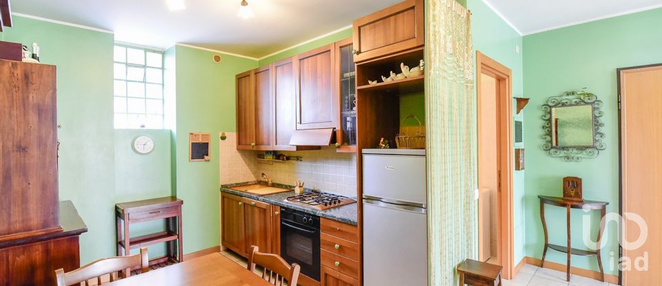 Three-room apartment of 92 m² in Meda (20821)