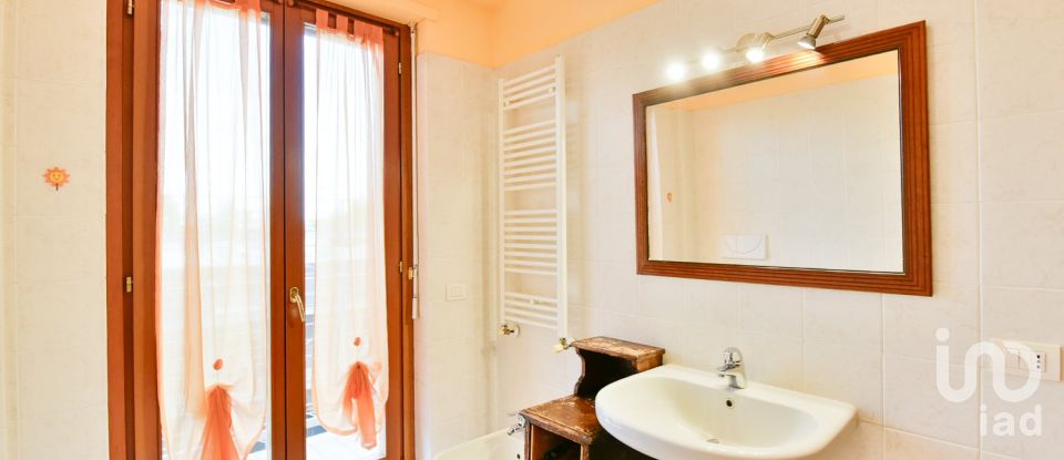 Three-room apartment of 92 m² in Meda (20821)