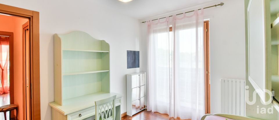 Three-room apartment of 92 m² in Meda (20821)