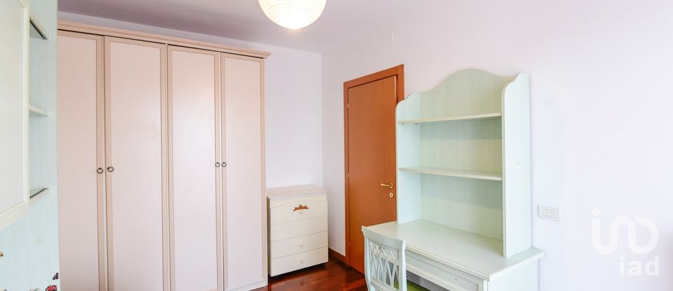 Three-room apartment of 92 m² in Meda (20821)