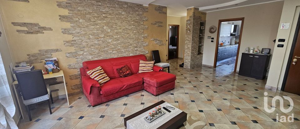 Quadrilocale di 95 m² a Ciriè (10073)